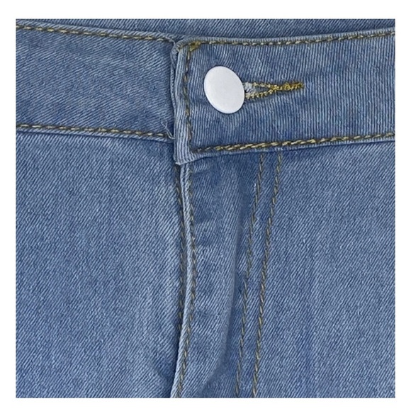 Women’s Straight Leg Jeans XXL Light Blue White Embroidered Lace Leg Distressed - Picture 8 of 12